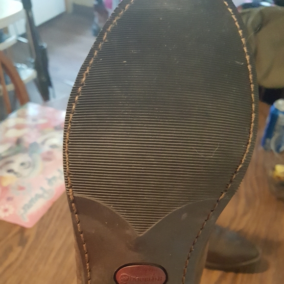 Boots - Picture 3 of 3